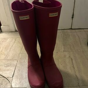 Size 9 Hunter Boots